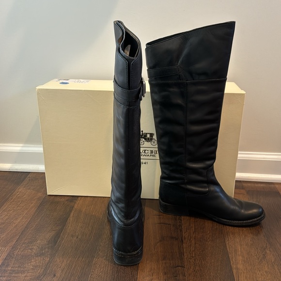 Coach Boots - Picture 4 of 9